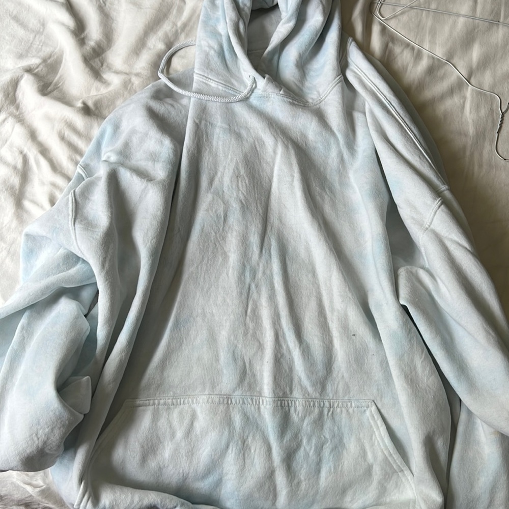 BRAND NEW NEVER WORN XL TIE DYE HOODIE